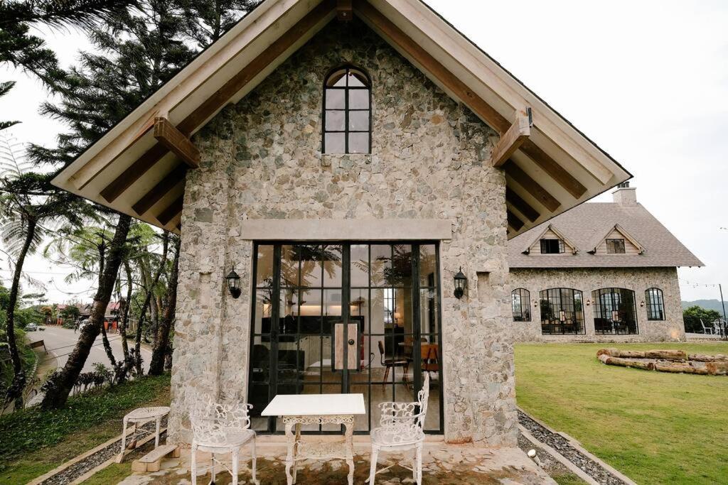 The Old Country Stone House Villa Cebu Buitenkant foto