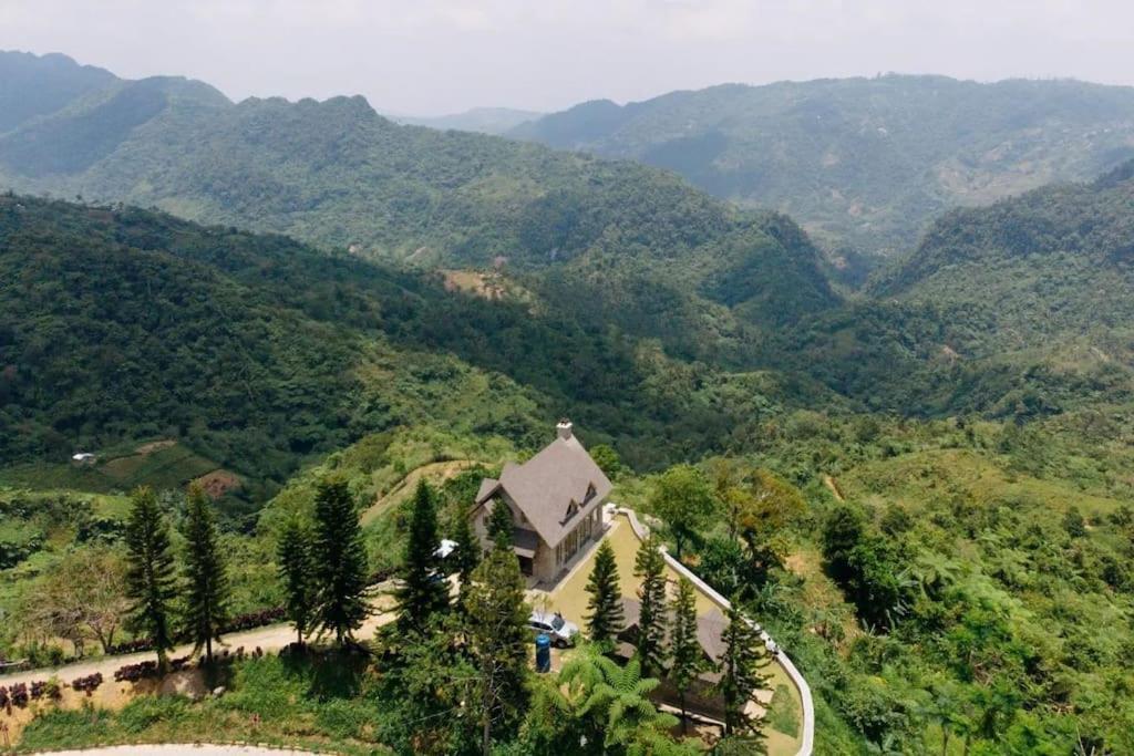 The Old Country Stone House Villa Cebu Buitenkant foto
